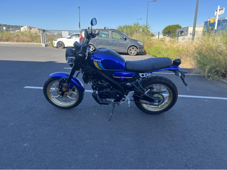 YAMAHA XSR 125